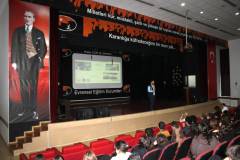 Evrensel Kolej